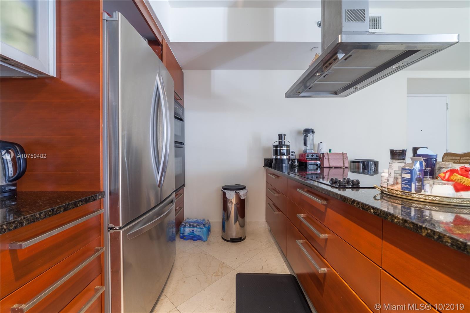 Ver detalles 3305 2 / 2 1782 sq. ft. $ 2021-05-03 0 foto