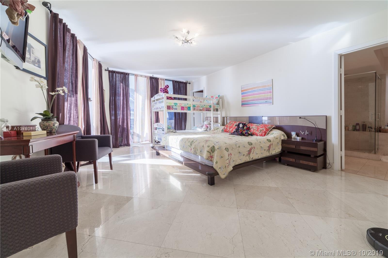 Ver detalles 3305 2 / 2 1782 sq. ft. $ 2021-05-03 0 foto