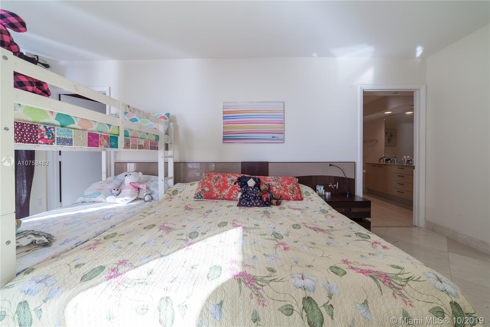 Ver detalles 3305 2 / 2 1782 sq. ft. $ 2021-05-03 0 foto
