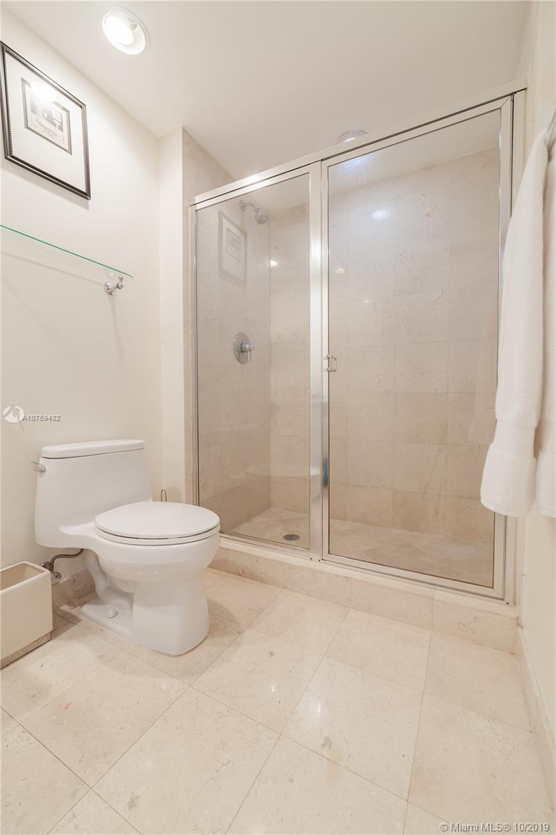 Ver detalles 3305 2 / 2 1782 sq. ft. $ 2021-05-03 0 foto
