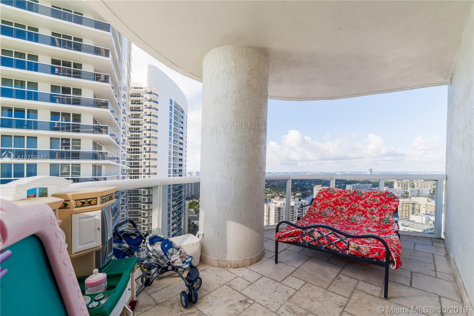 Ver detalles 3305 2 / 2 1782 sq. ft. $ 2021-05-03 0 foto