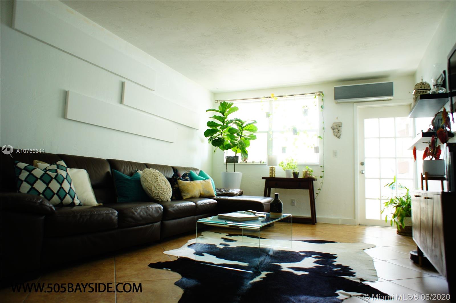 See details / sq. ft. $ 2020-06-02 0 Photo