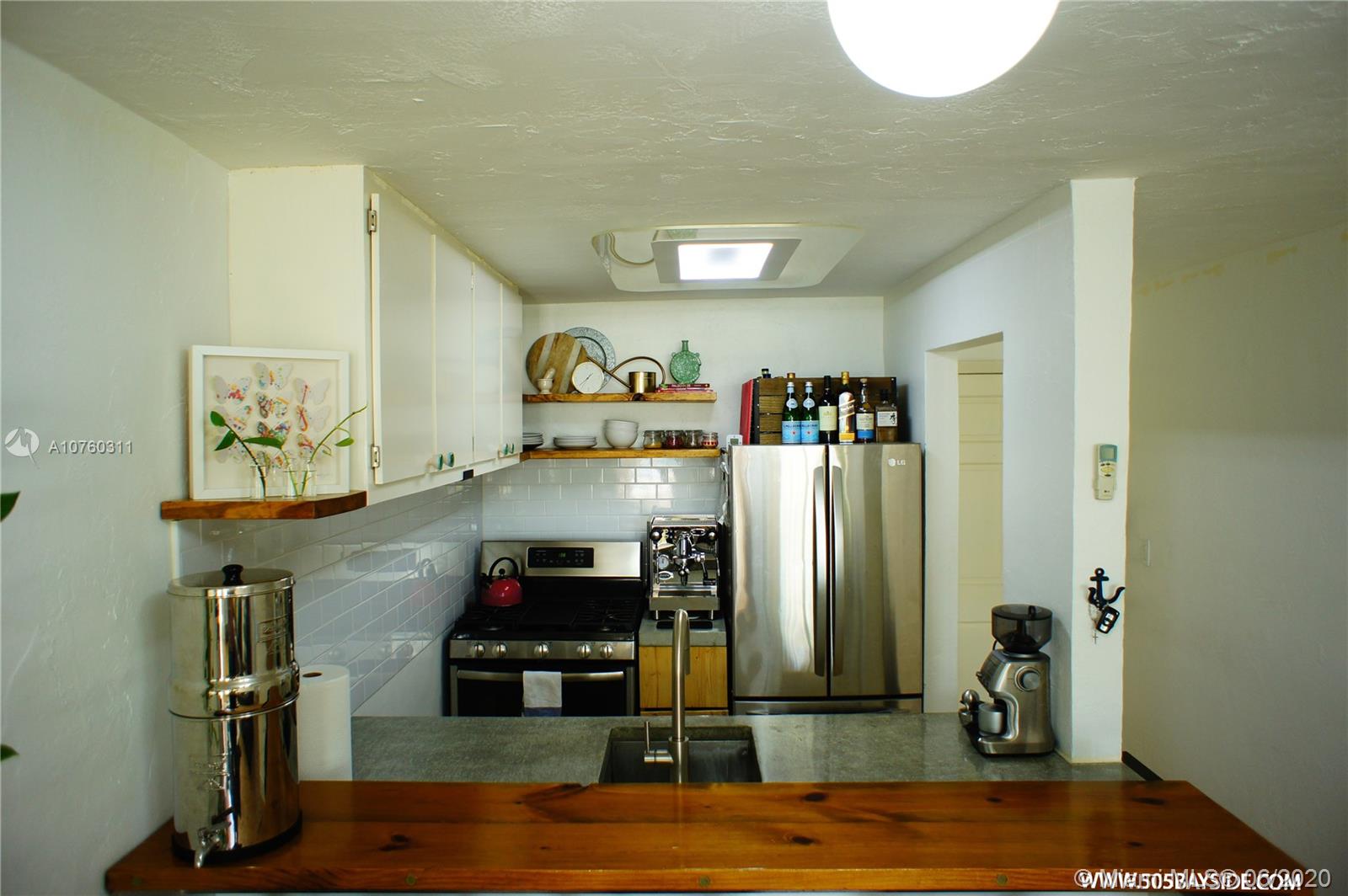 See details / sq. ft. $ 2020-06-02 0 Photo