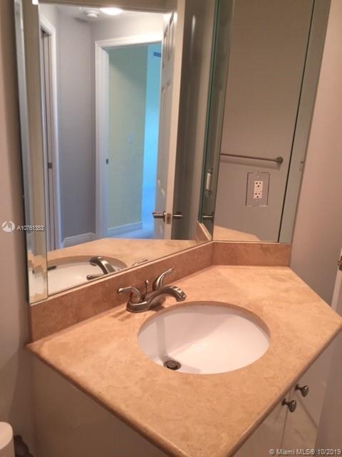 Photo of 1745 Hallandale Beach Blvd #2506W, Hallandale, Florida, 33009 - Master Bath