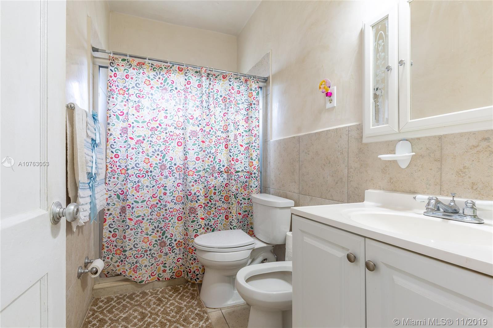 See details / 2530 sq. ft. $ 2020-01-20 0 Photo
