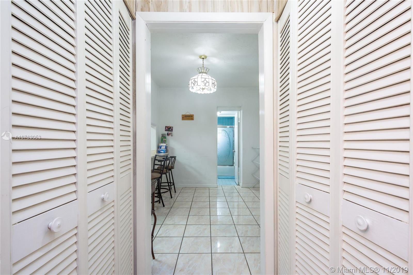 See details / 2530 sq. ft. $ 2020-01-20 0 Photo