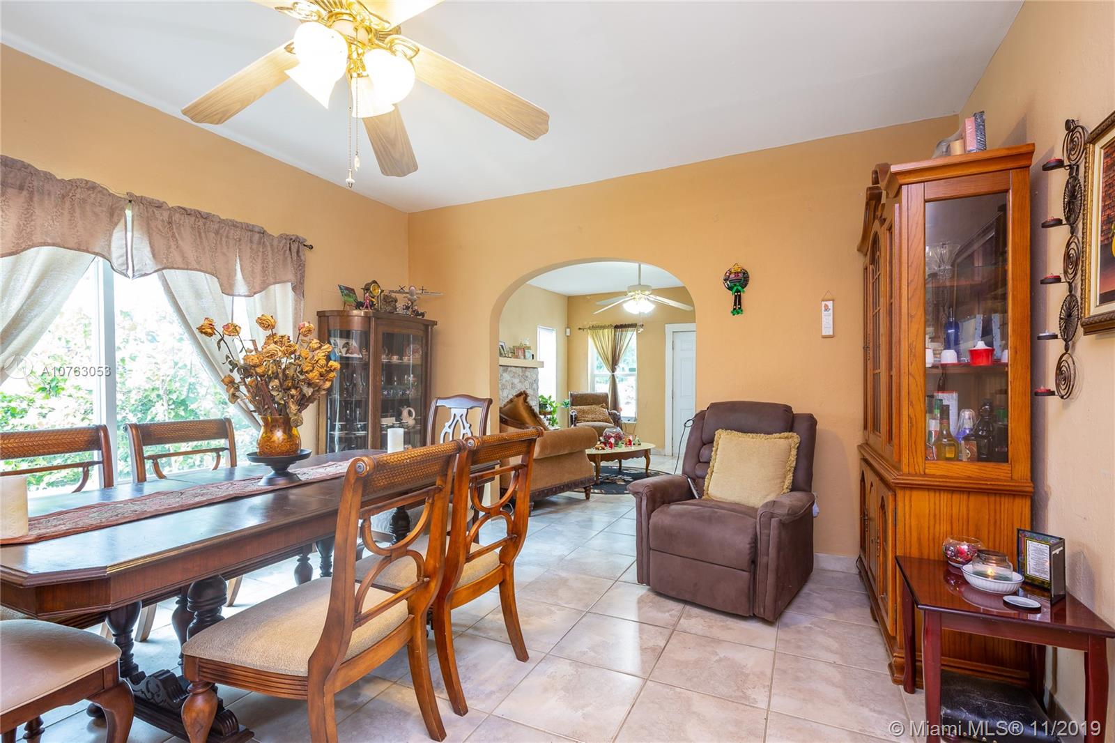 See details / 2530 sq. ft. $ 2020-01-20 0 Photo
