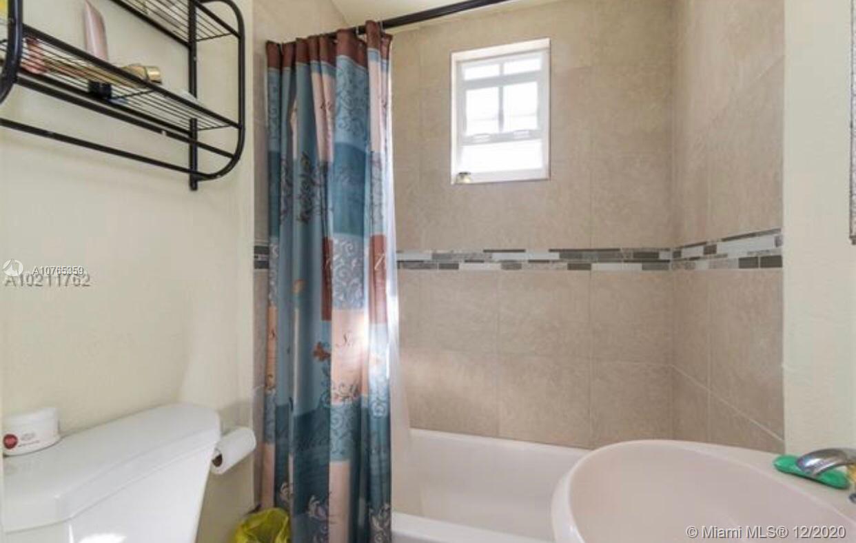 See details / 1372 sq. ft. $ 2020-05-20 0 Photo