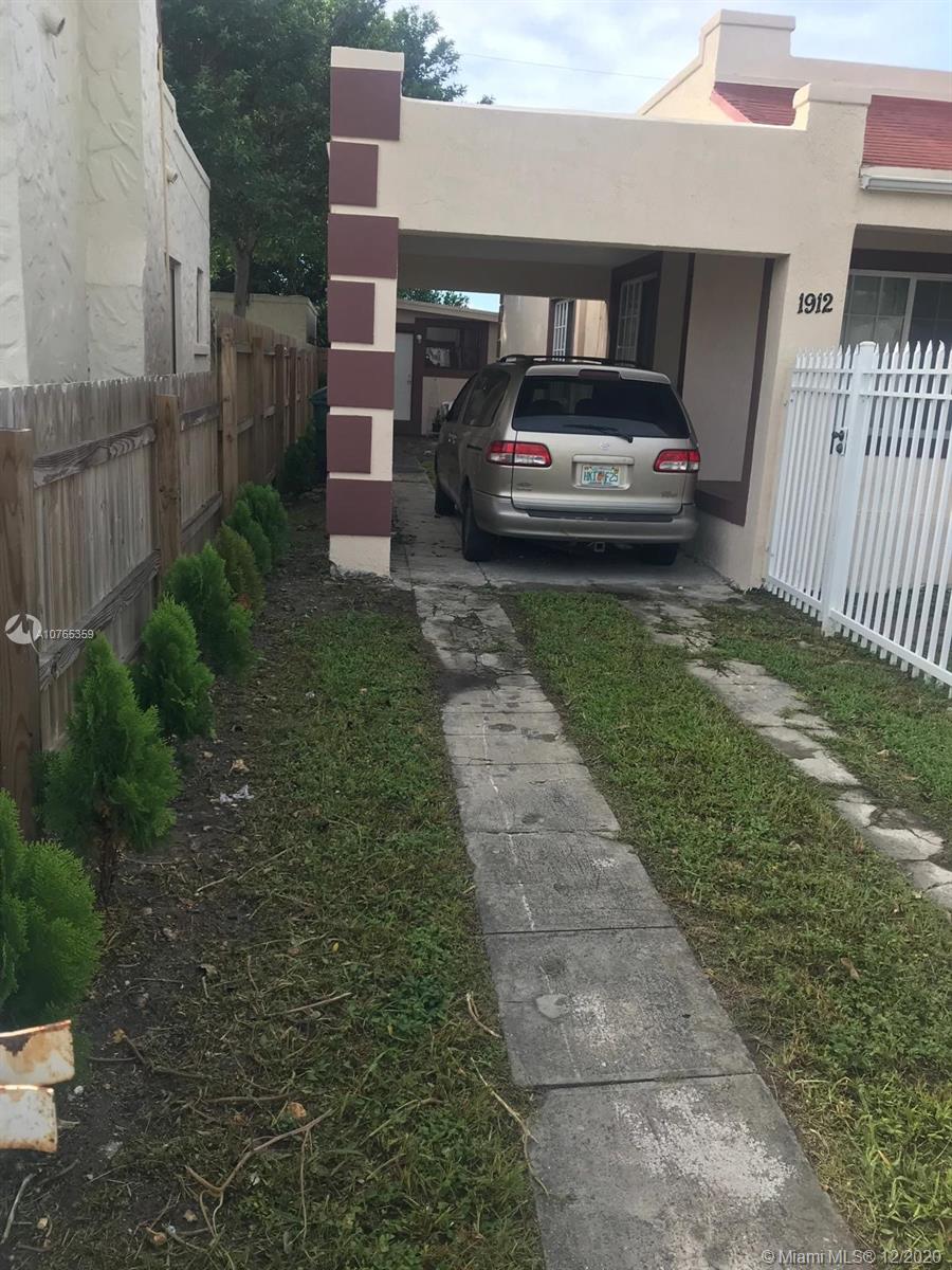 See details / 1372 sq. ft. $ 2020-05-20 0 Photo