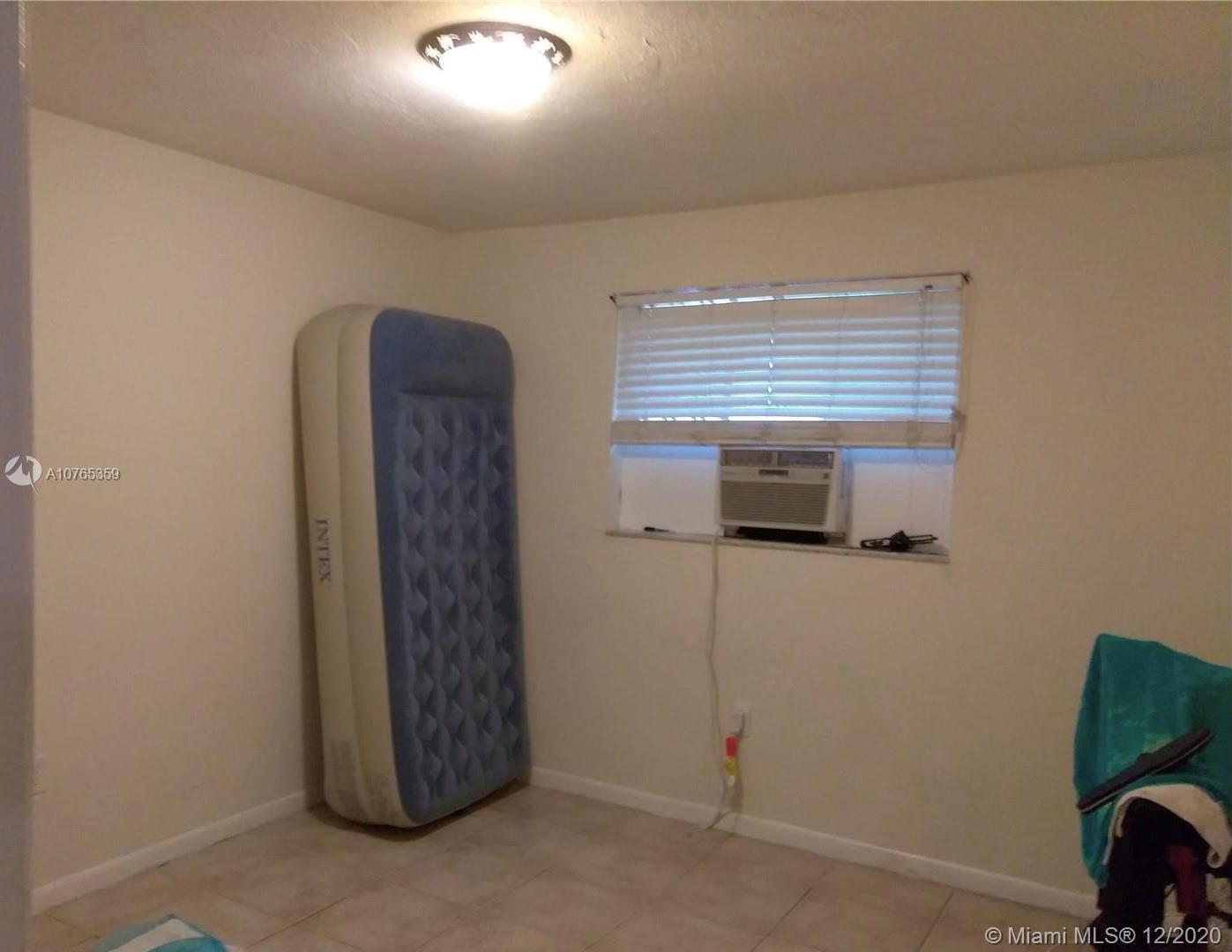 See details / 1372 sq. ft. $ 2020-05-20 0 Photo