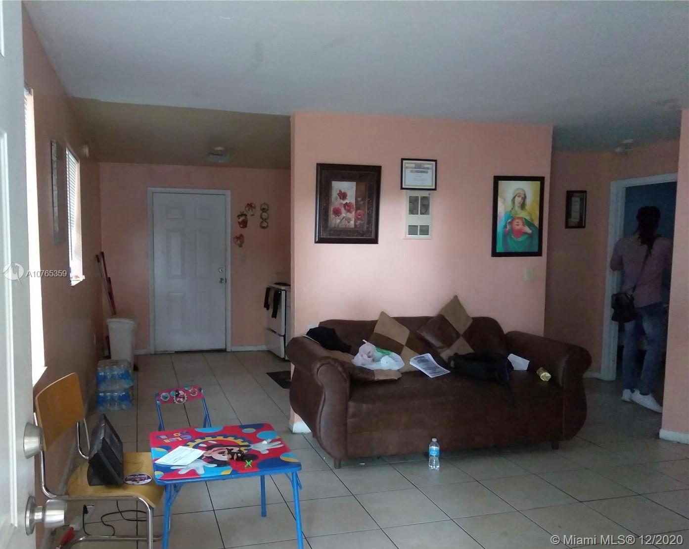 See details / 1372 sq. ft. $ 2020-05-20 0 Photo