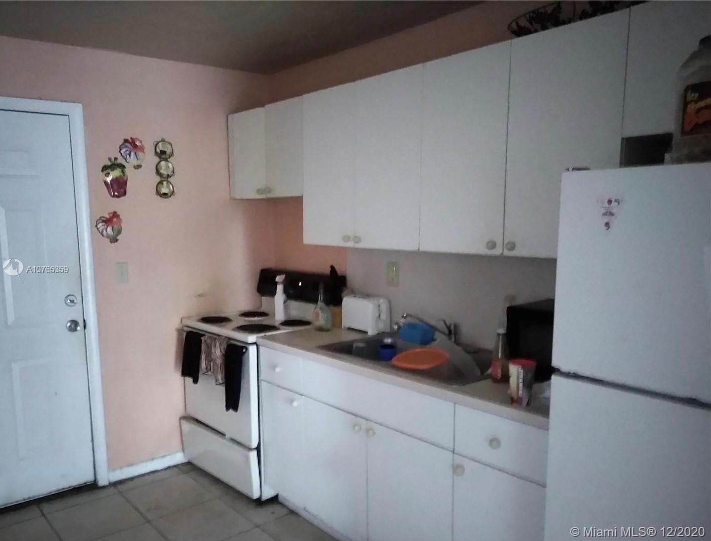 See details / 1372 sq. ft. $ 2020-05-20 0 Photo