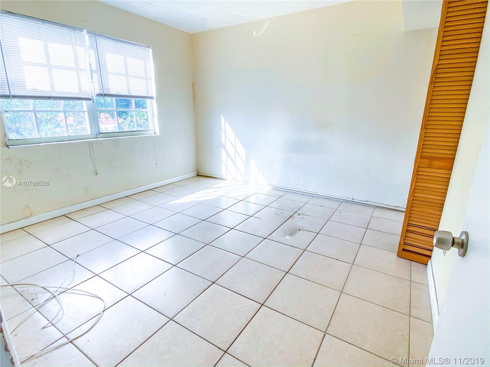 See details / 3451 sq. ft. $ 2020-12-28 0 Photo
