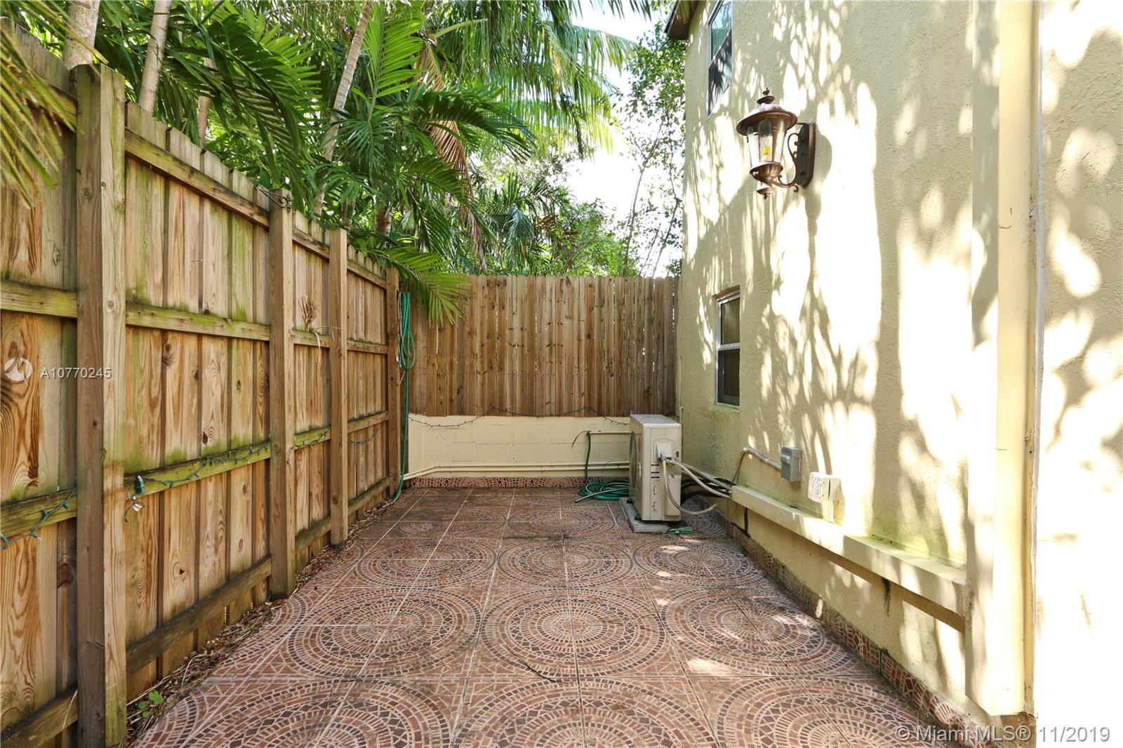 See details / 5000 sq. ft. $ 2019-11-08 0 Photo