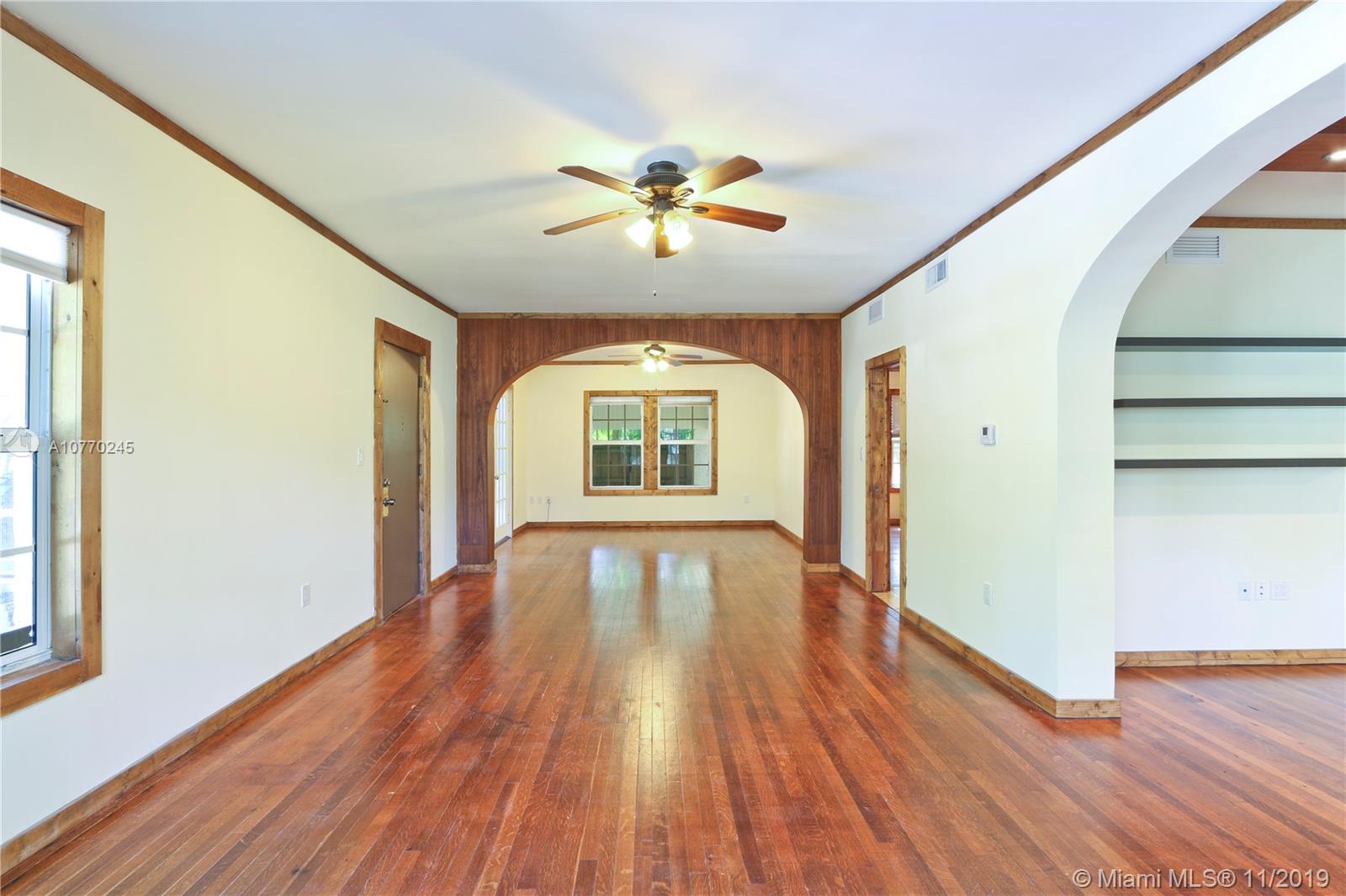 See details / 5000 sq. ft. $ 2019-11-08 0 Photo