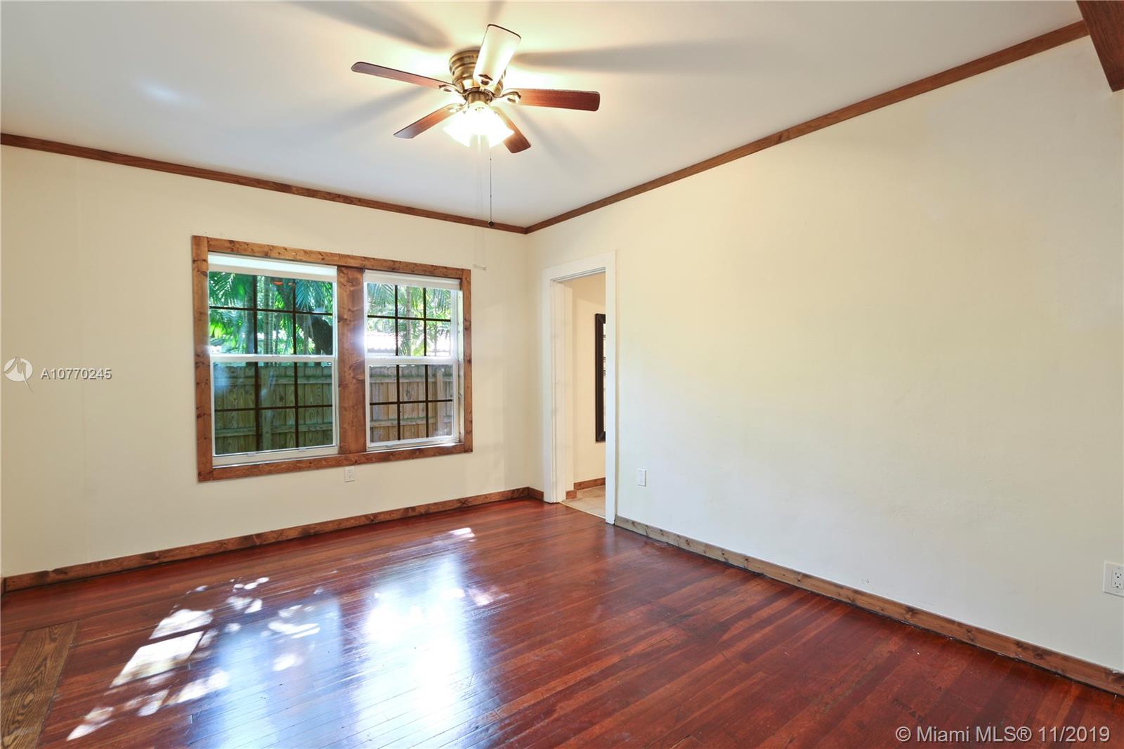 See details / 5000 sq. ft. $ 2019-11-08 0 Photo