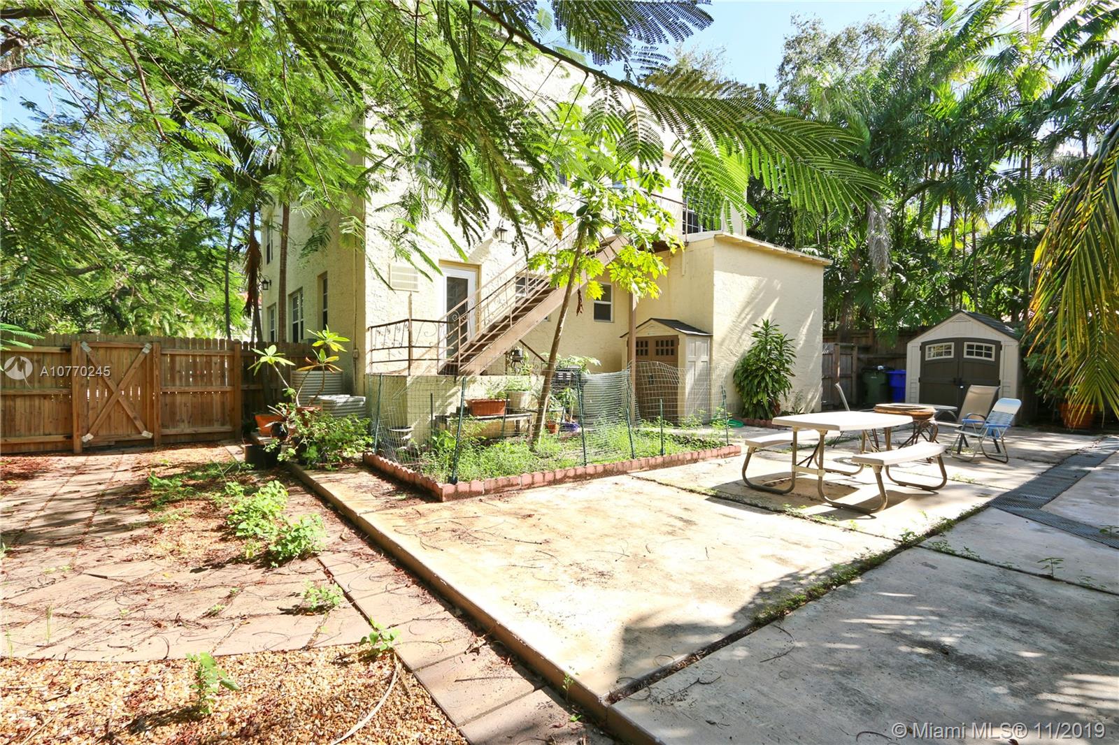 See details / 5000 sq. ft. $ 2019-11-08 0 Photo