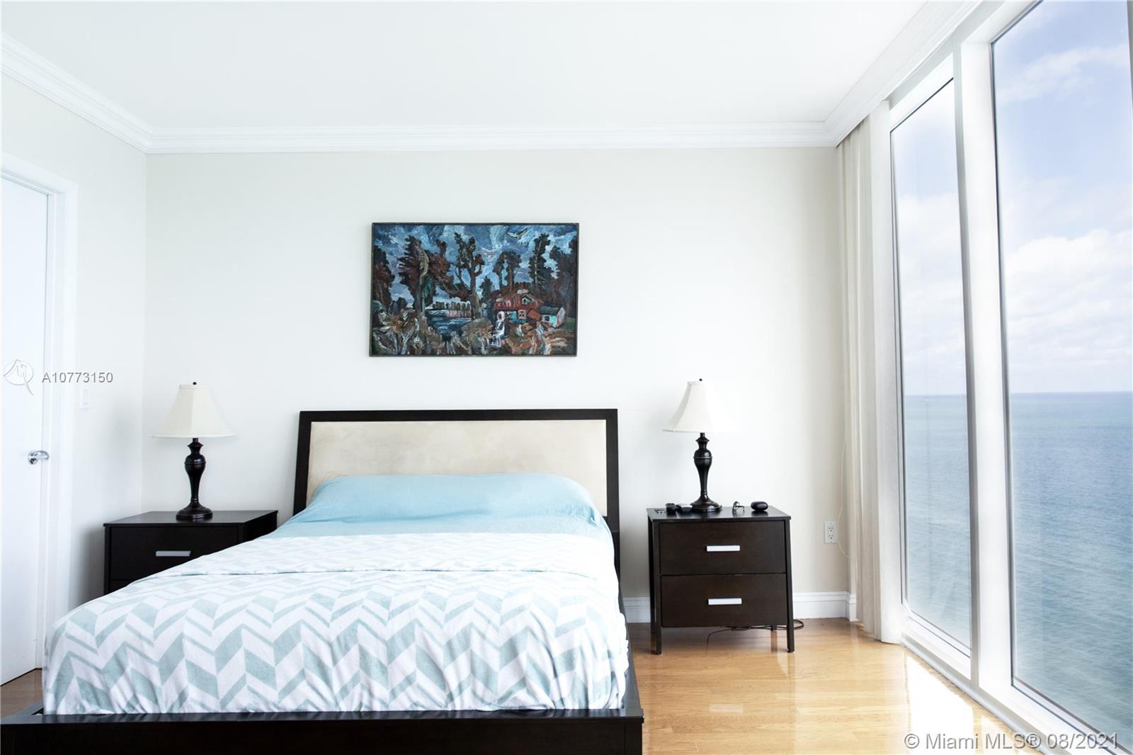 Ver detalles 2202 2 / 3 2065 sq. ft. $ 2019-11-14 0 foto