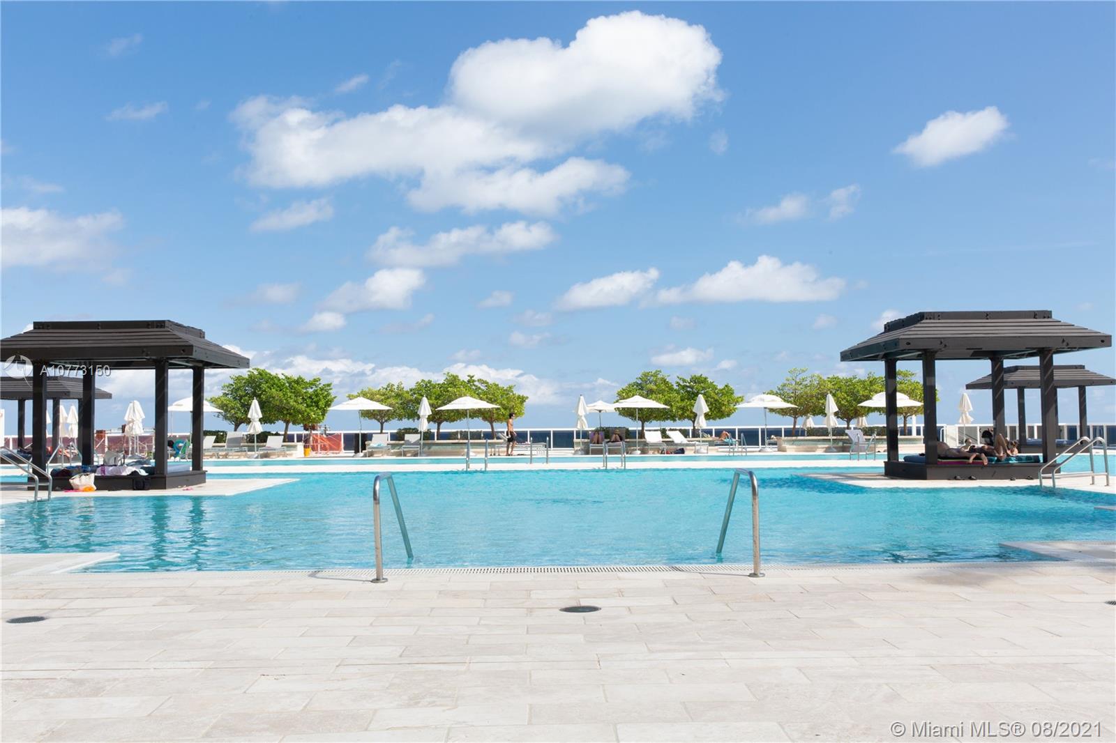 Ver detalles 2202 2 / 3 2065 sq. ft. $ 2019-11-14 0 foto