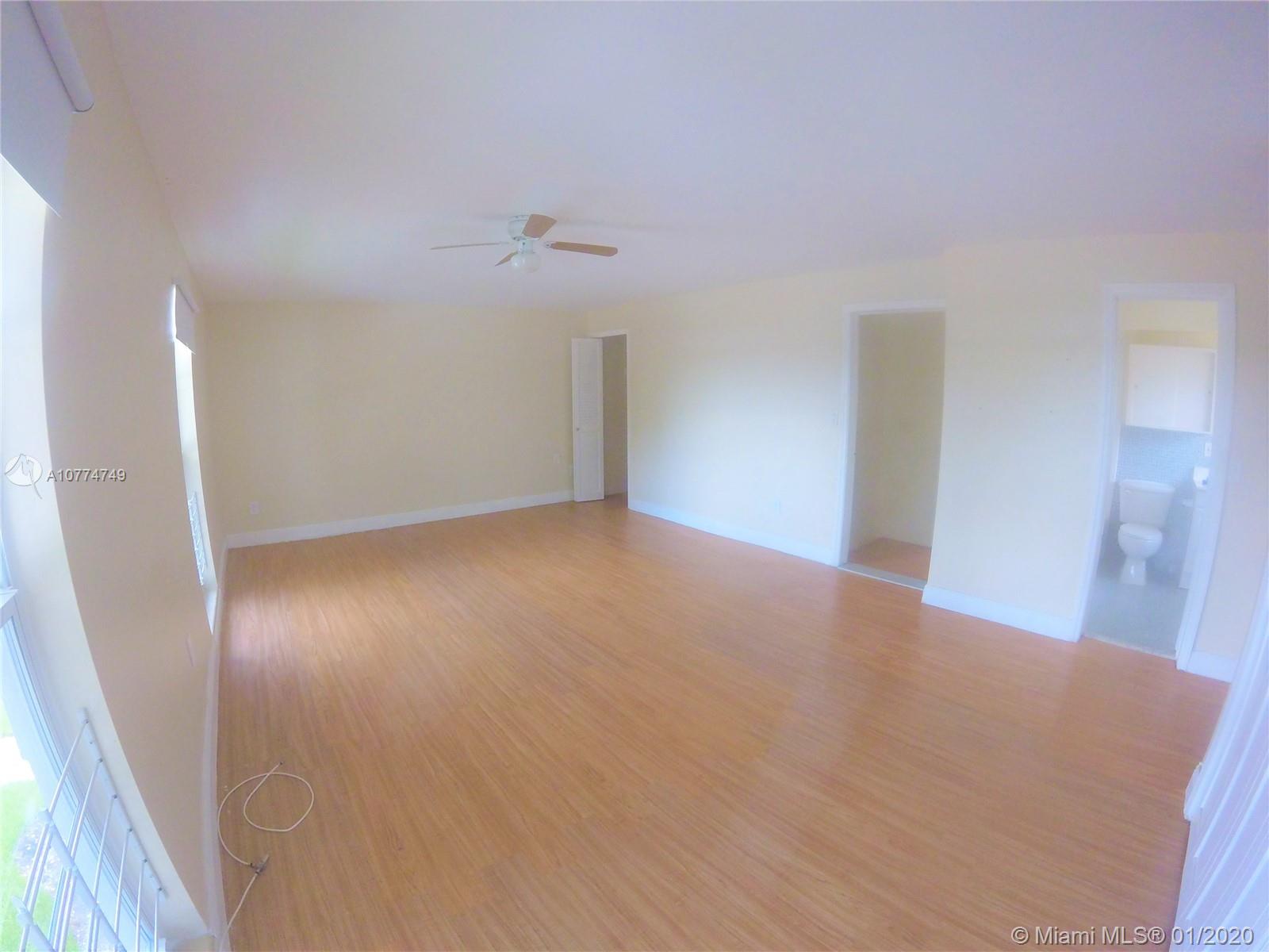 See details / 6360 sq. ft. $ 2019-11-18 0 Photo