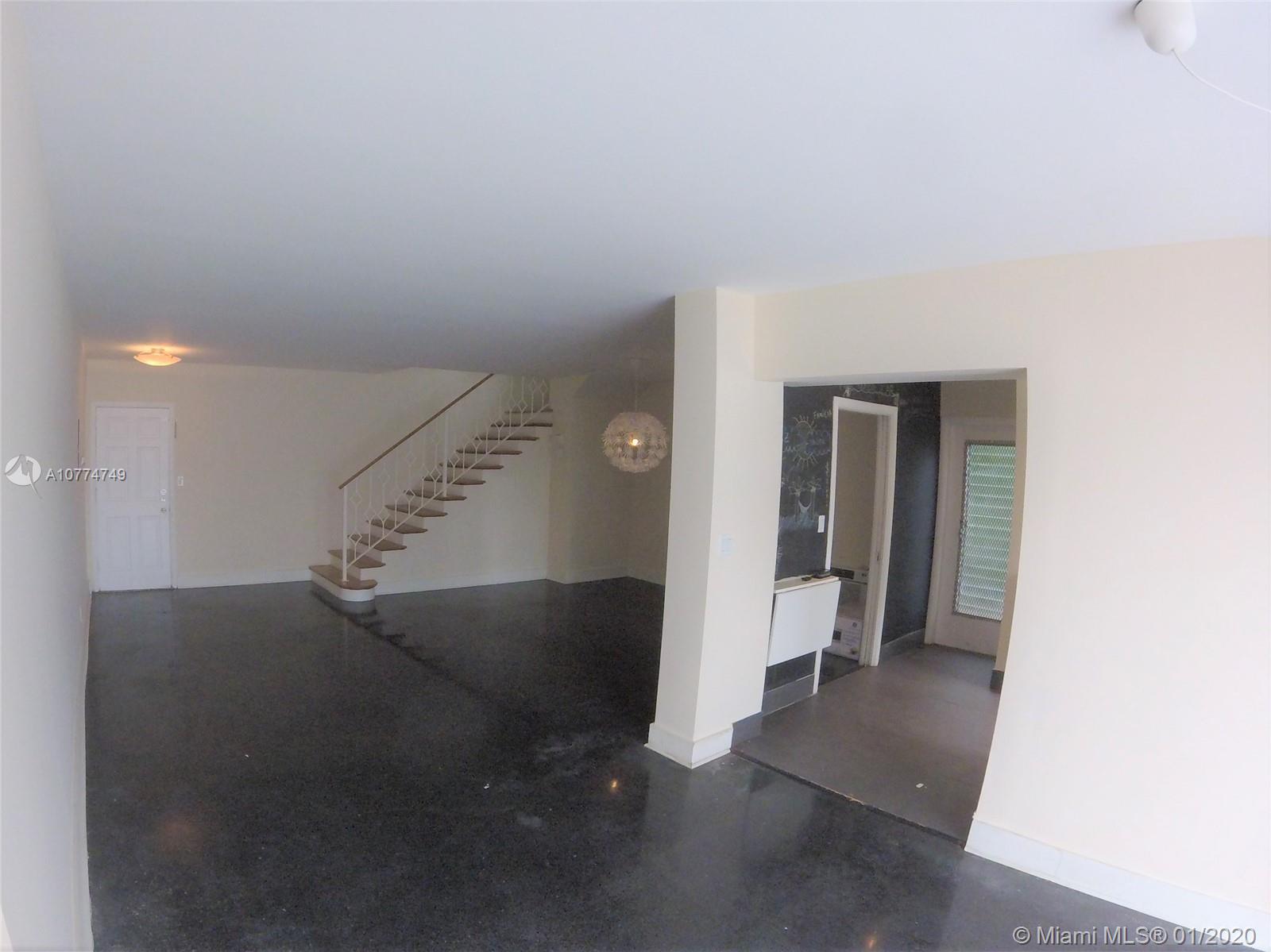 See details / 6360 sq. ft. $ 2019-11-18 0 Photo