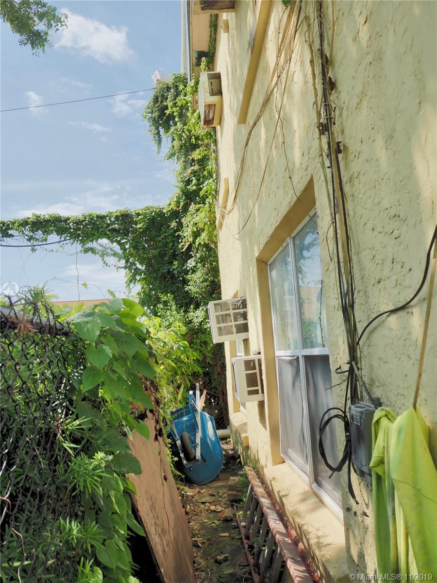 See details / 3726 sq. ft. $ 2020-09-25 0 Photo