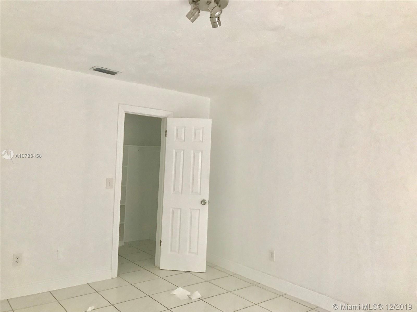 See details / sq. ft. $ 2019-12-06 0 Photo