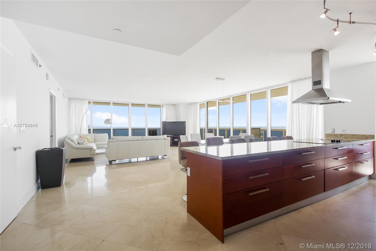 Ver detalles 4101 3 / 3 2065 sq. ft. $ 2019-12-09 0 foto