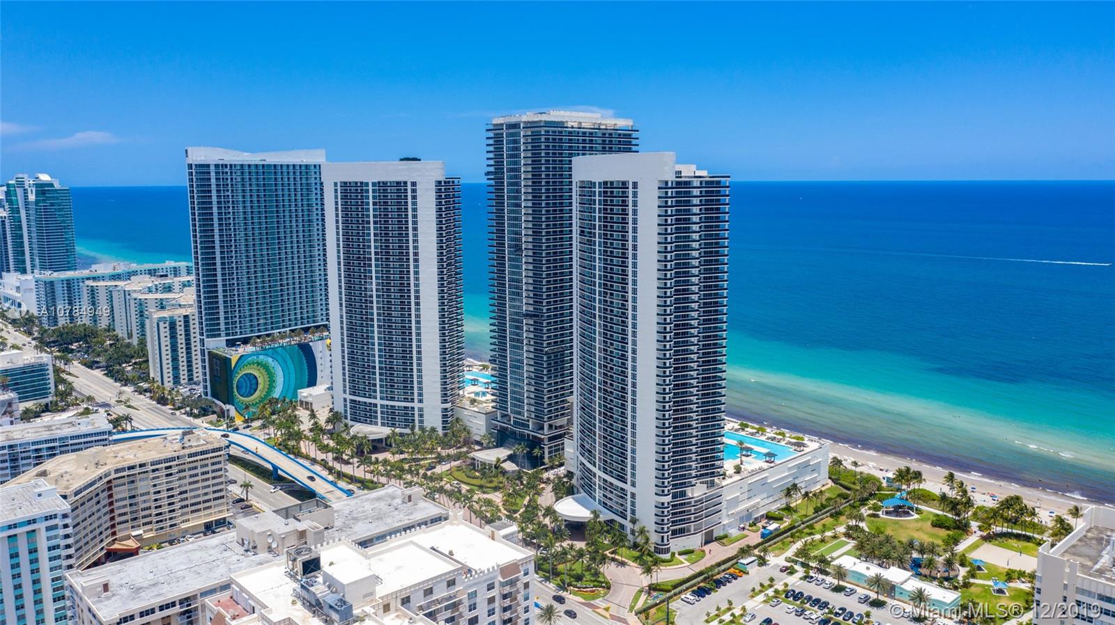Ver detalles 4101 3 / 3 2065 sq. ft. $ 2019-12-09 0 foto