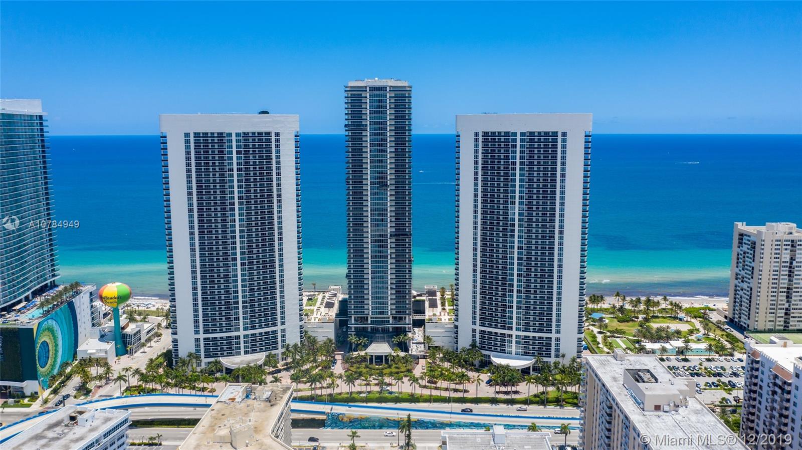 Ver detalles 4101 3 / 3 2065 sq. ft. $ 2019-12-09 0 foto