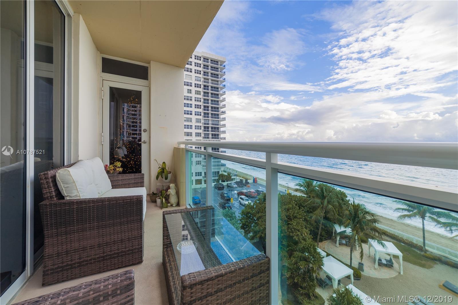 Photo of 3001 Ocean Dr #611, Hollywood, Florida, 33019 -