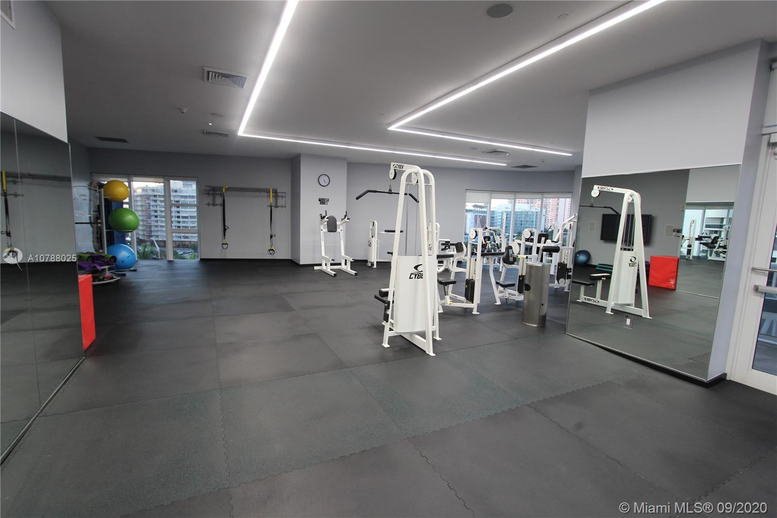 Ver detalles 3710 2 / 2 1782 sq. ft. $ 2020-02-12 0 foto