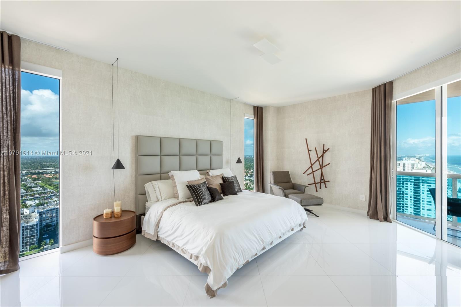 Photo of 2711 Ocean Dr #3301, Hollywood, Florida, 33019 -