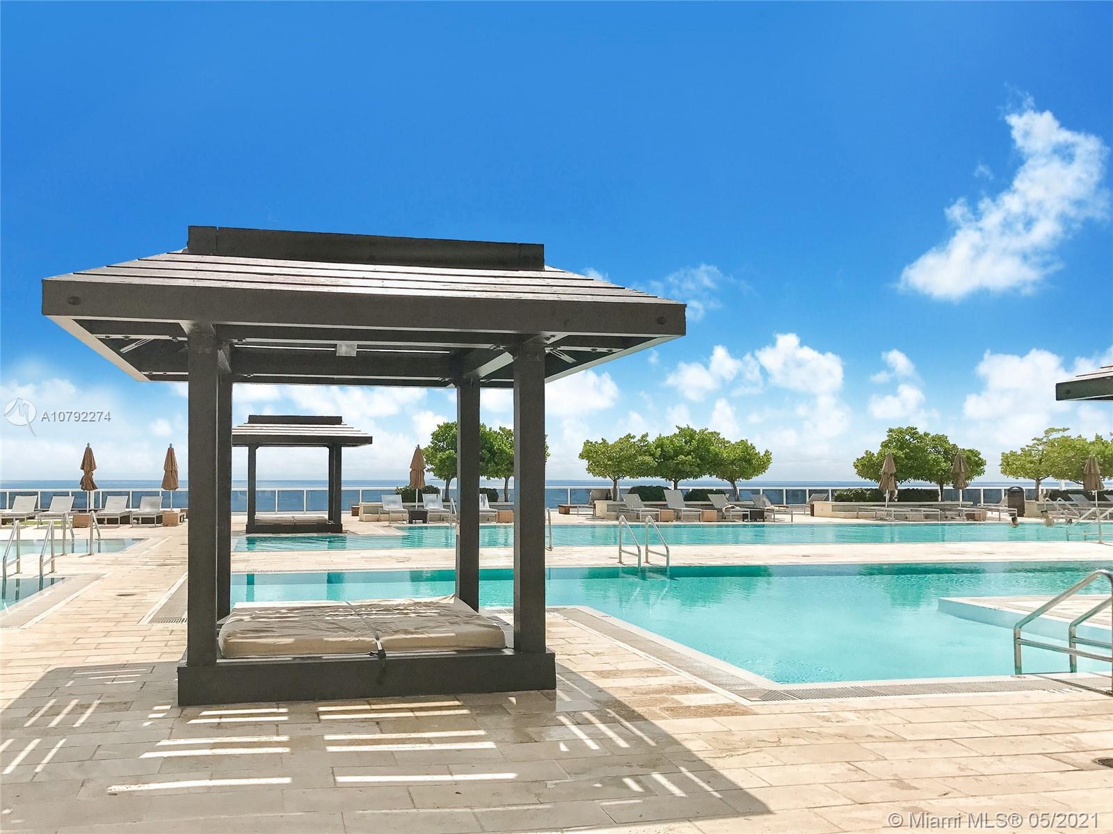 See details 4503 3 / 3 1733 sq. ft. $ 2020-05-21 0 Photo