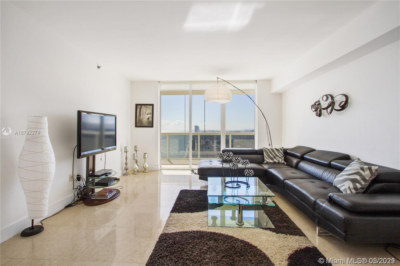 See details 4503 3 / 3 1733 sq. ft. $ 2020-05-21 0 Photo
