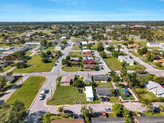 See details / 860 sq. ft. $ 2020-04-10 0 Photo