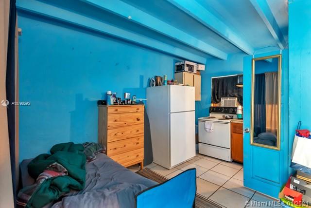 See details / 860 sq. ft. $ 2020-04-10 0 Photo
