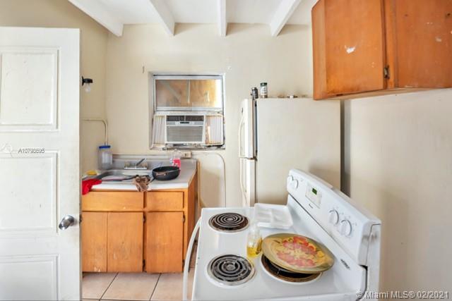 See details / 860 sq. ft. $ 2020-04-10 0 Photo