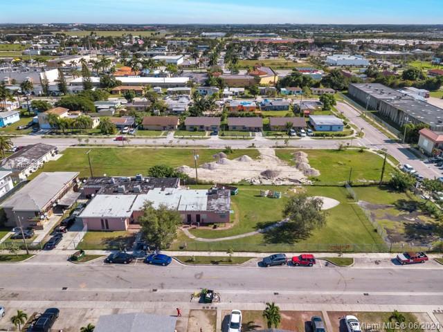 Ver detalles / 5206 sq. ft. $ 2020-08-10 0 foto
