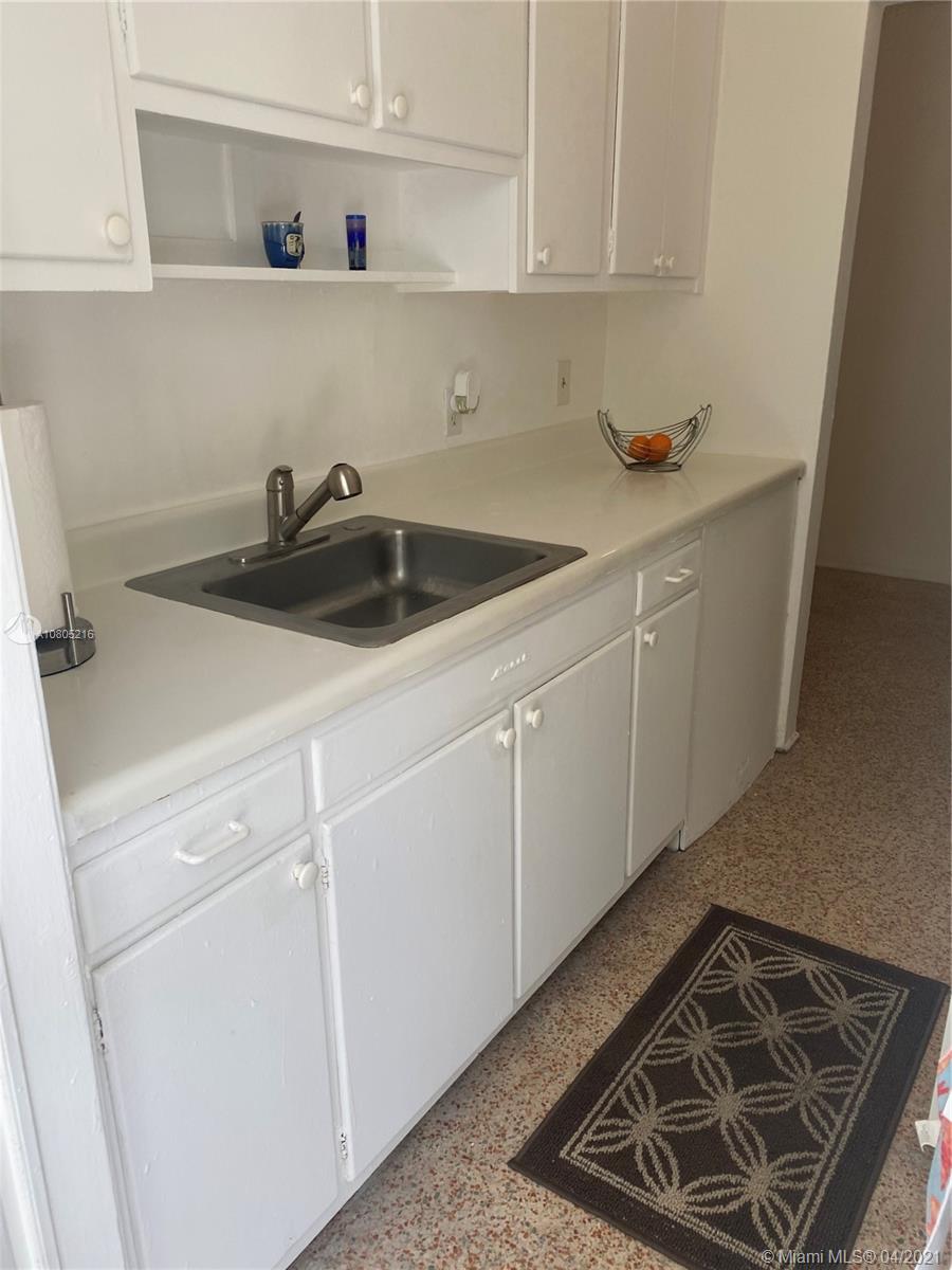 See details / 7074 sq. ft. $ 2021-04-20 0 Photo