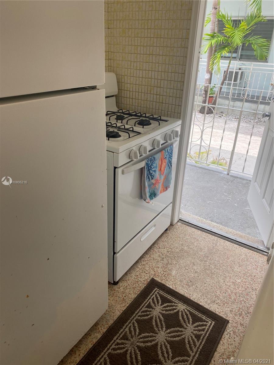 See details / 7074 sq. ft. $ 2021-04-20 0 Photo