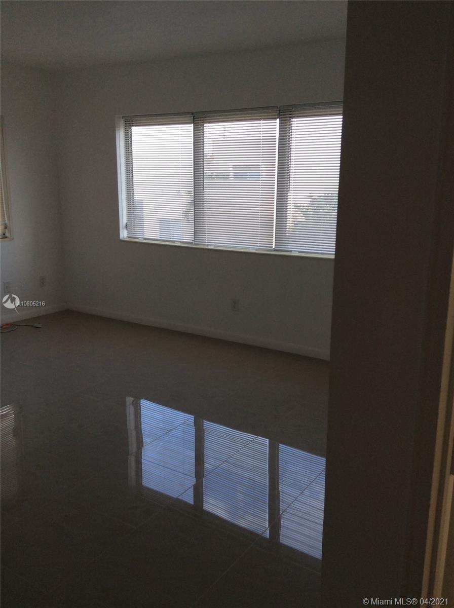 See details / 7074 sq. ft. $ 2021-04-20 0 Photo