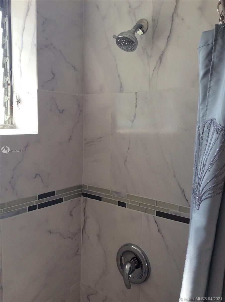 See details / 7074 sq. ft. $ 2021-04-20 0 Photo