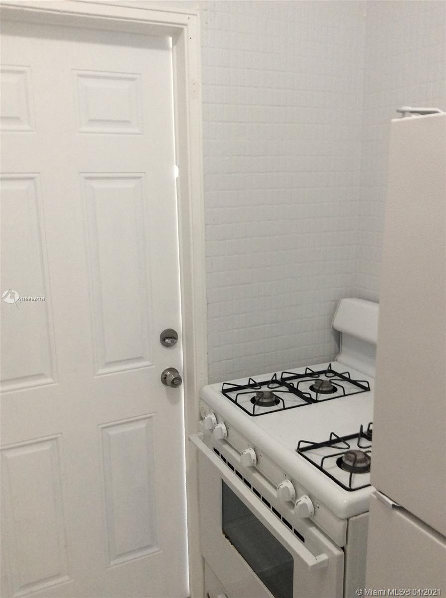 See details / 7074 sq. ft. $ 2021-04-20 0 Photo