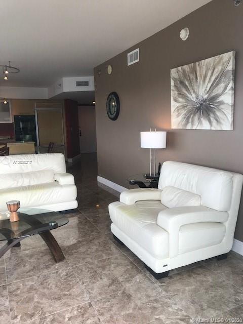 Ver detalles 4406 2 / 2 1458 sq. ft. $ 2020-01-22 0 foto