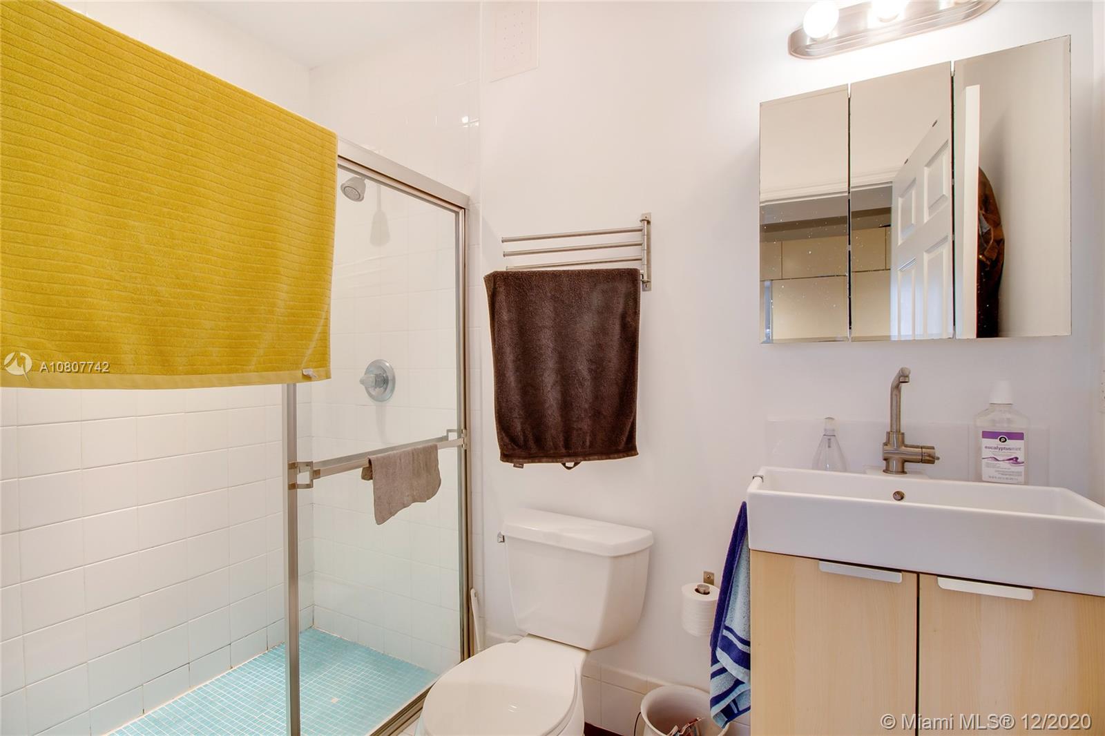 See details / 2016 sq. ft. $ 2020-09-09 0 Photo
