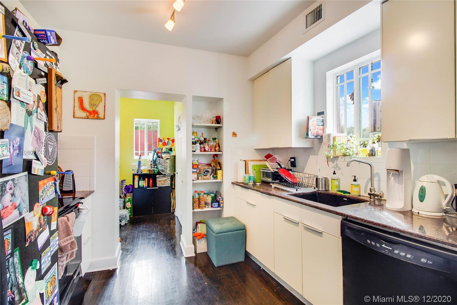 See details / 2016 sq. ft. $ 2020-09-09 0 Photo