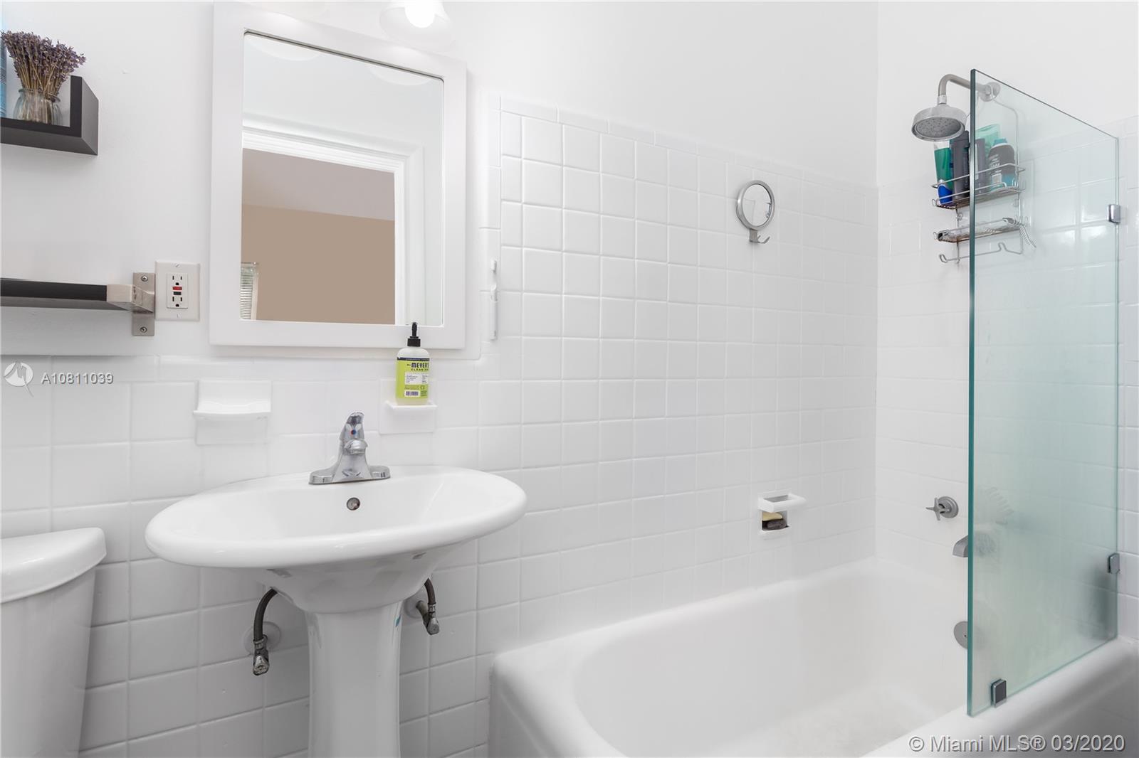 See details / 373 sq. ft. $ 2021-01-05 0 Photo