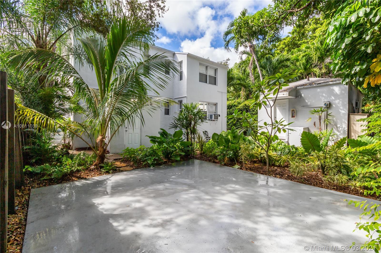 See details / 373 sq. ft. $ 2021-01-05 0 Photo