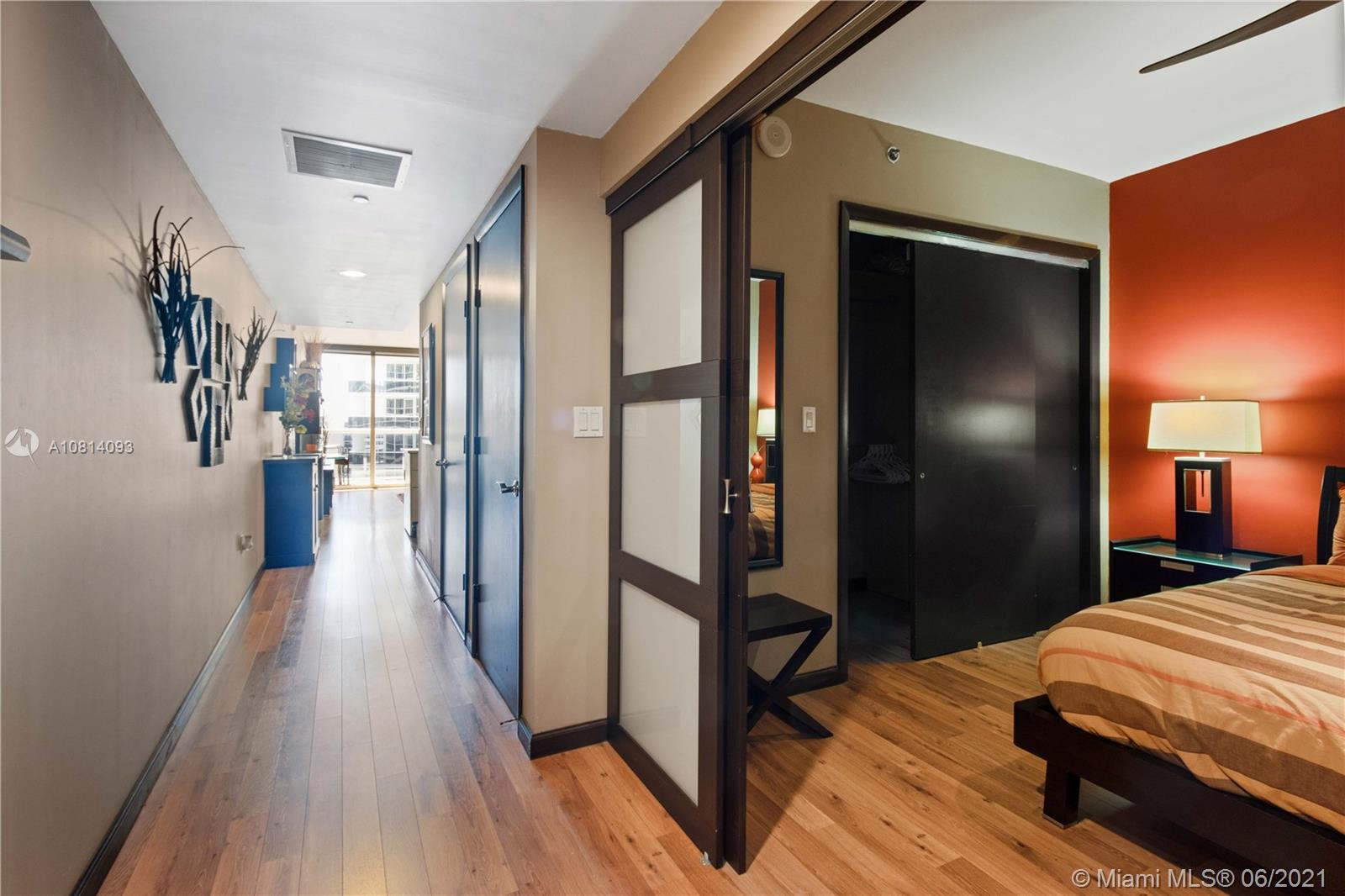 Ver detalles 2105 1 / 1 811 sq. ft. $ 2020-02-07 0 foto